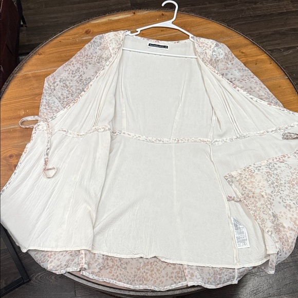 Abercrombie & Fitch Cream and Pink Long Sleeve Dress - Picture 3 of 3